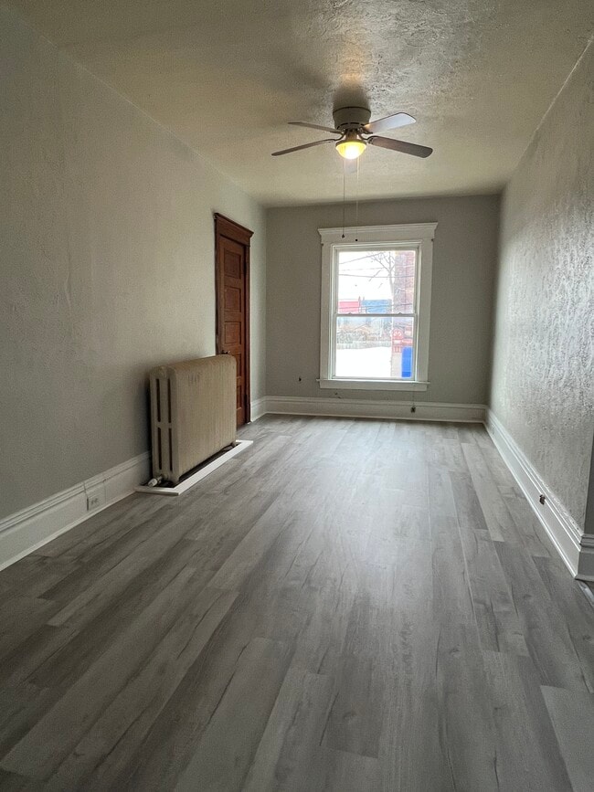 Building Photo - 2521 Peach St