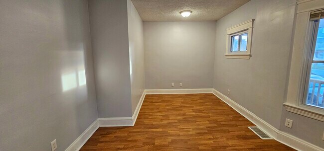 Building Photo - 1345 W 65th St