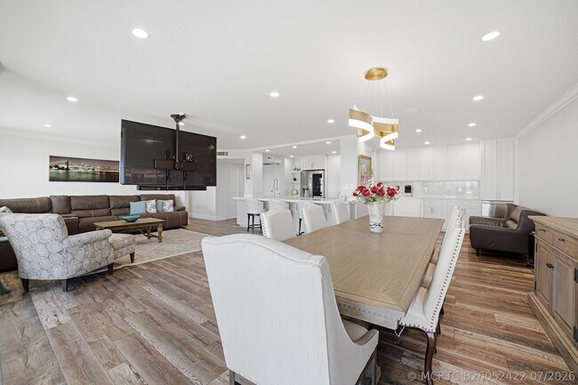 Building Photo - 111 N Pompano Beach Blvd