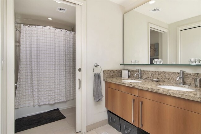 Master Bathroom - 321 10th Ave