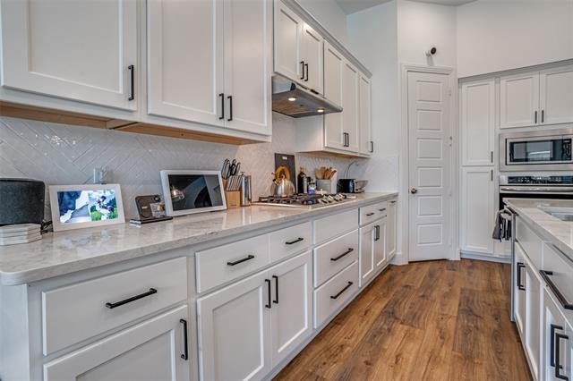 Building Photo - 1308 Bluebonnet Ln