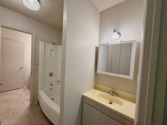 Building Photo - 341 Greenland Dr