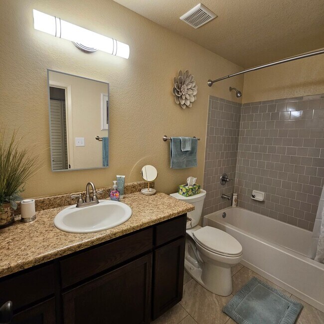 Building Photo - 4174 S Sunflower Dr