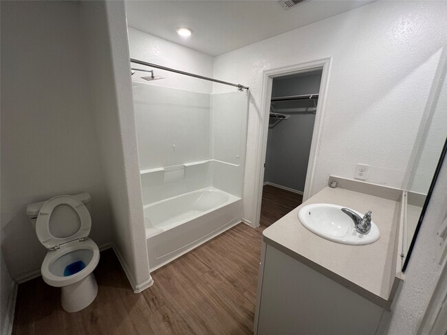 Building Photo - 3783 Solanum Dr