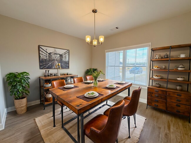 Building Photo - 310 Parkersburg Ln