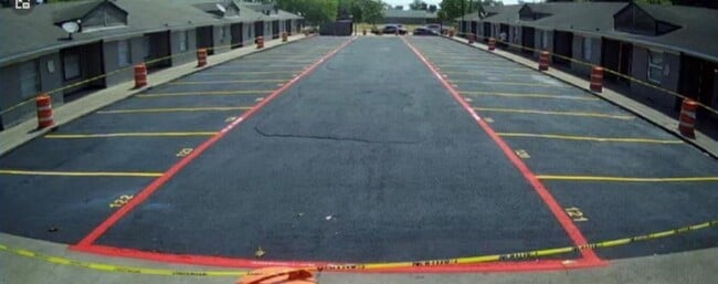 Building Photo - 4515 Oxford St