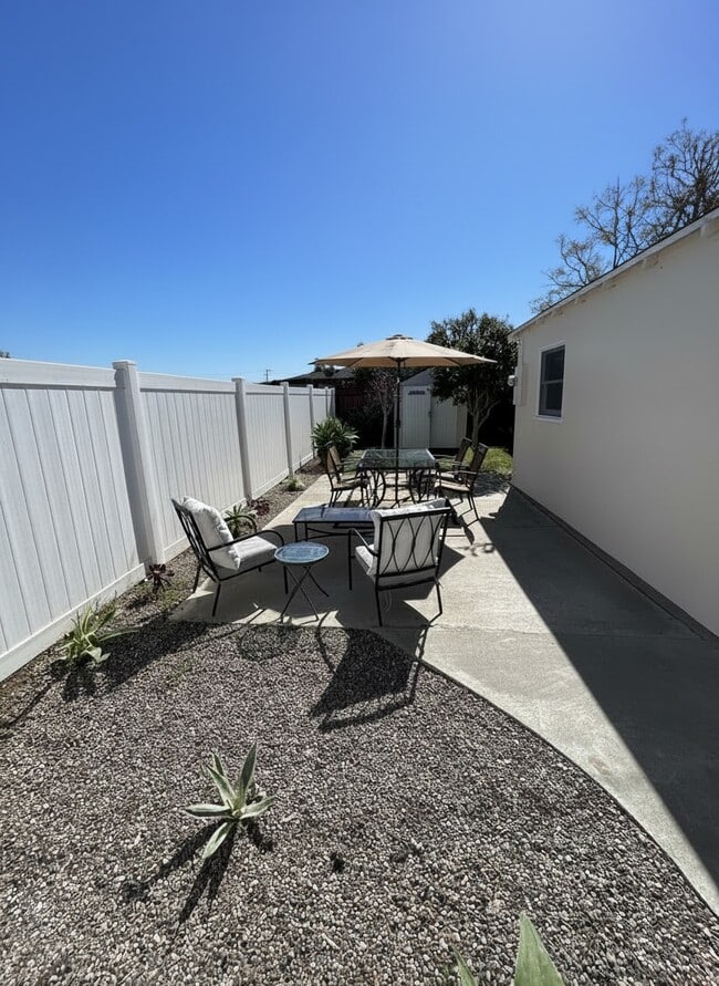 Building Photo - 1776 Anaheim Ave