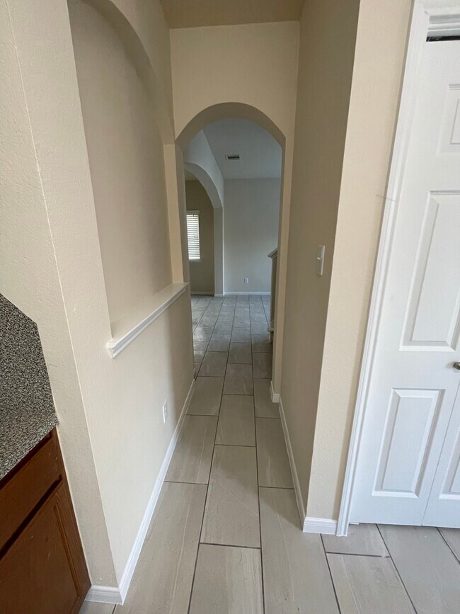 Building Photo - 1755 Nichole Woods Dr
