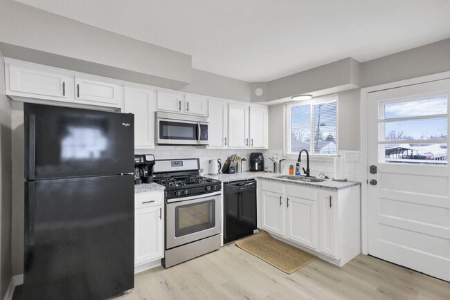 Building Photo - 1833 Berkeley Rd