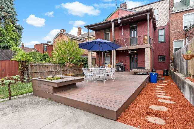 Building Photo - 254 38th St