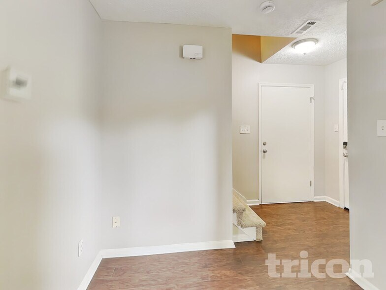 Building Photo - 209 Park Pl Dr