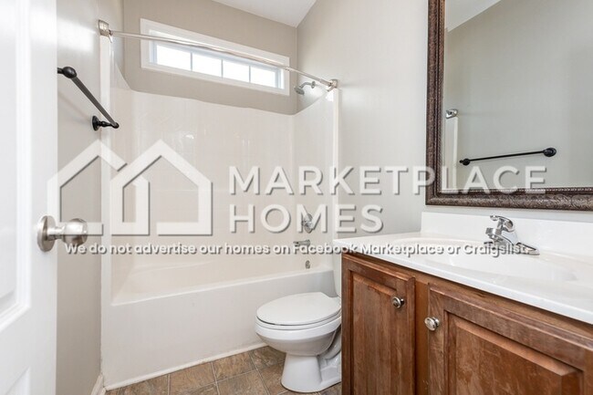 Building Photo - 102 Berwick Ct