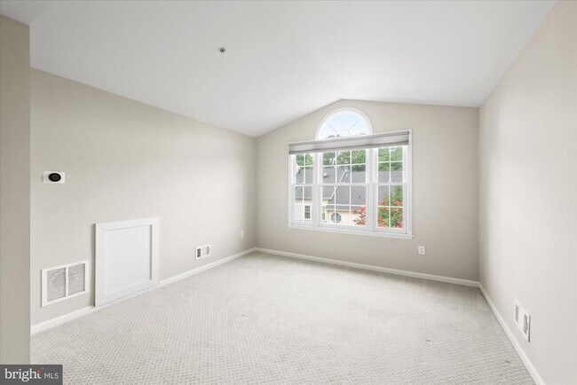 Building Photo - 1308 Wild Oak Terrace