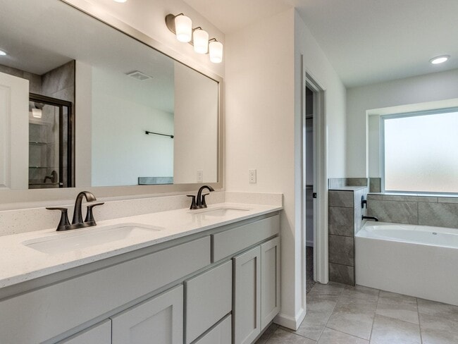 Building Photo - Beautiful New Home!