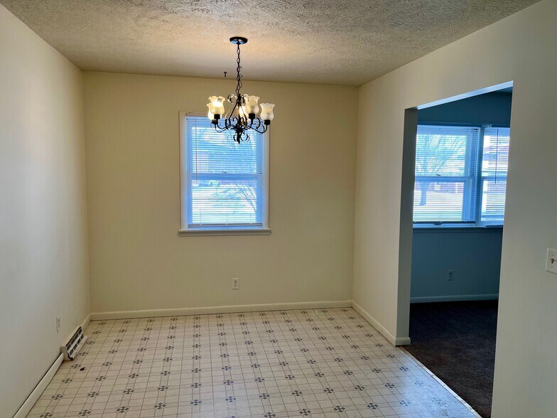 Building Photo - 201 W Shelbourne Dr