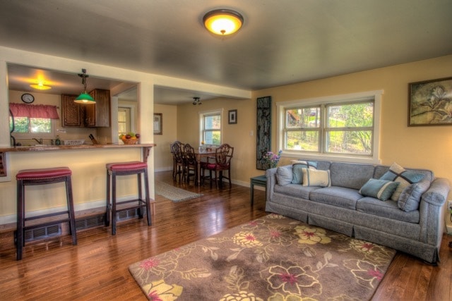 Building Photo - 560 Riceville Rd