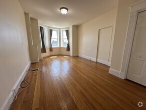 Building Photo - 8 Garrison St