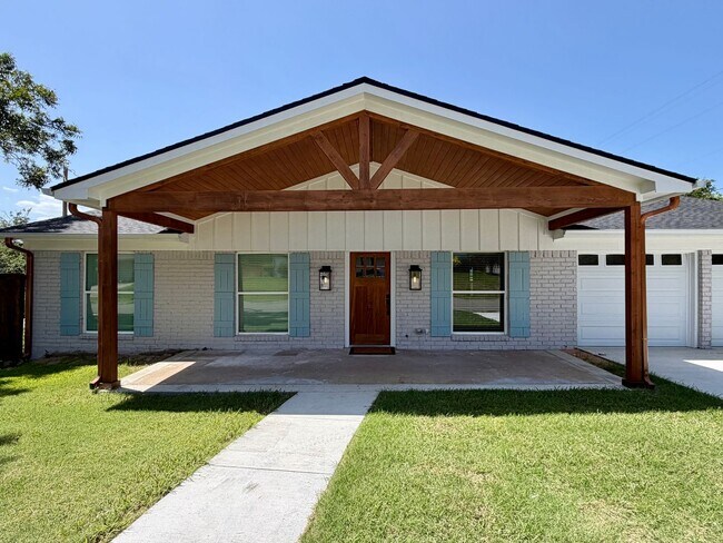 Building Photo - 3BR / 2BA House | Completely Renovated | Midway ISD