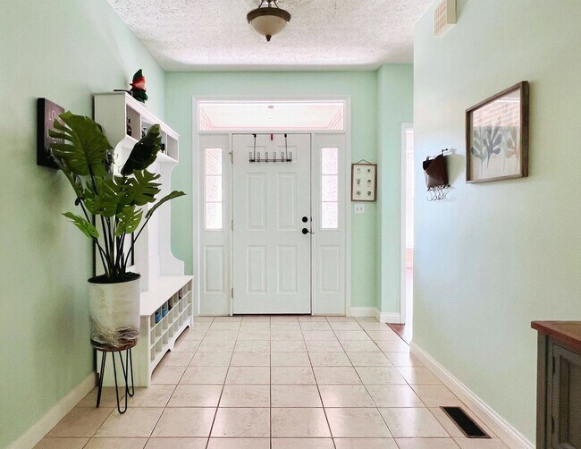 Building Photo - 5BD/3BA spacious house close to Purdue Uni...
