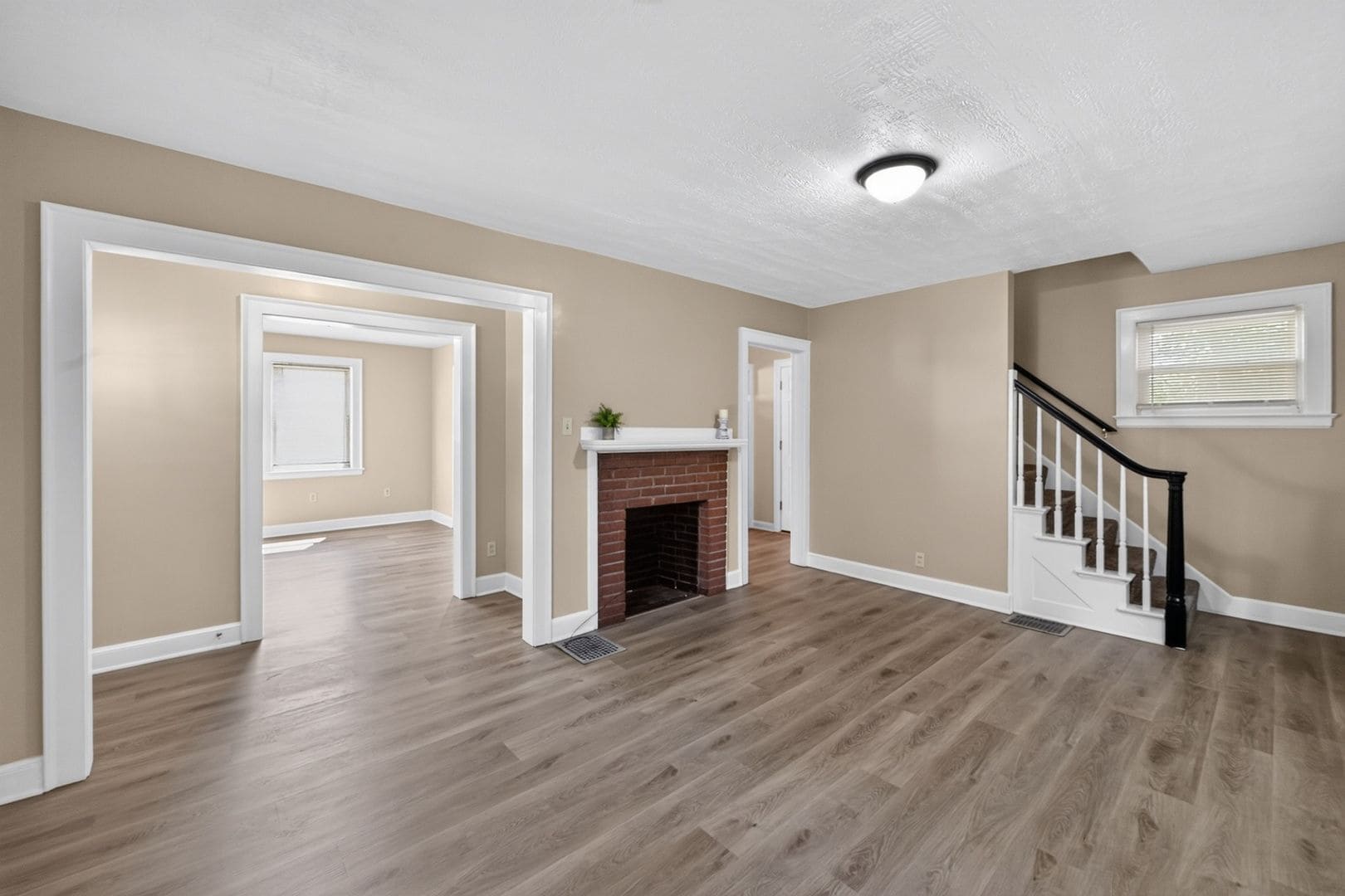 Building Photo - 1337 Ivydale Ave SW