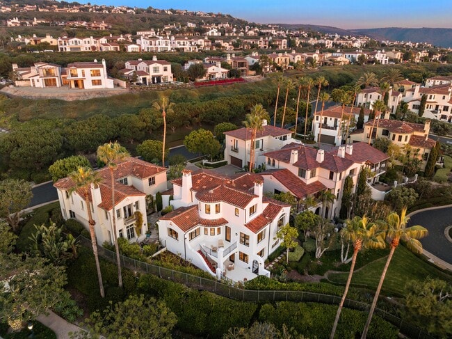 Building Photo - 84 Sidney Bay Dr