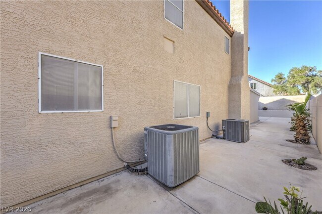 Building Photo - 271 Sunshine Springs Ct