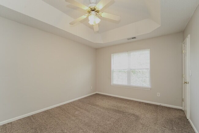 Building Photo - 9612 Ashlyn Elizabeth Ct