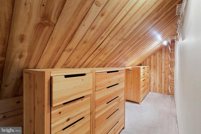 Building Photo - 120 Walker Rd