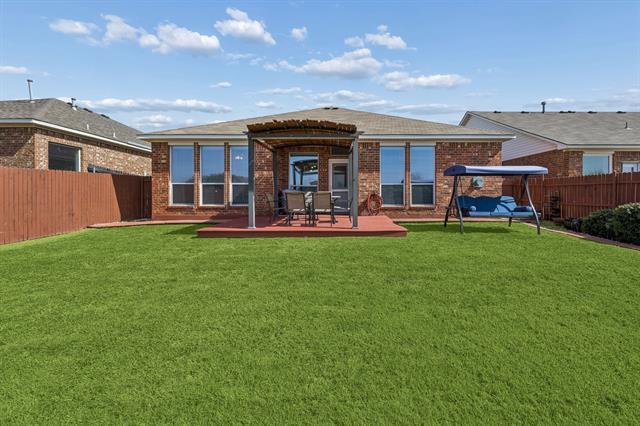 Building Photo - 12861 Farmington Dr