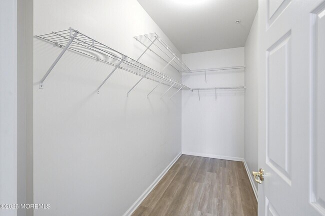 Building Photo - 313 Mill Pond Wy