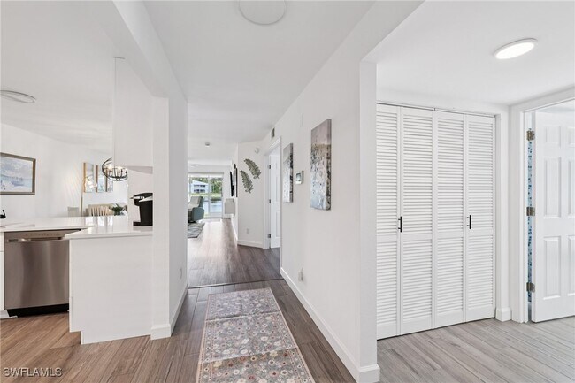 Building Photo - 845 New Waterford Dr