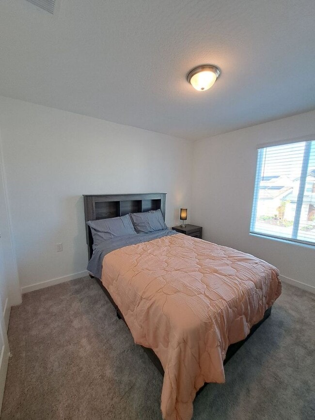 Building Photo - MOVE IN READY: Brand-New 2-Story Home with...
