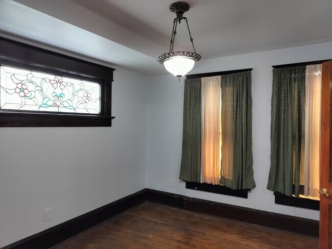 Building Photo - 255 Stockton St