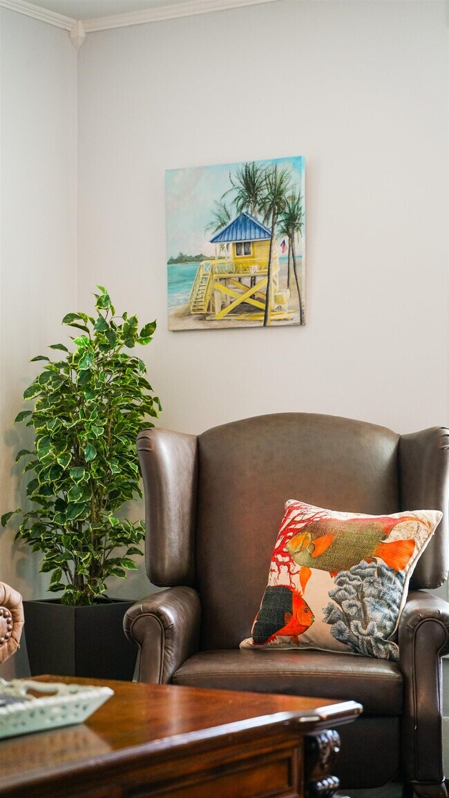 Building Photo - 14 Sanchez Ave