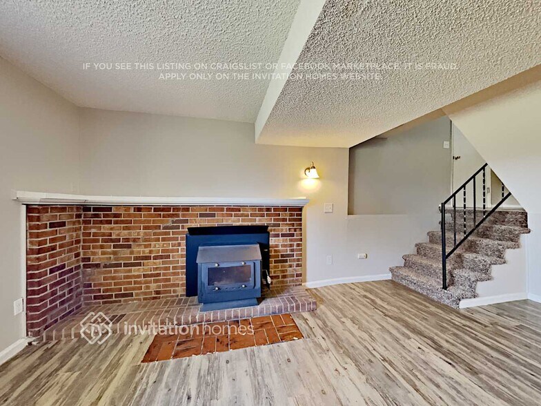 Building Photo - 9434 Brentwood St