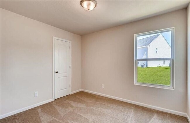 Building Photo - 3327 Ellingford Rd