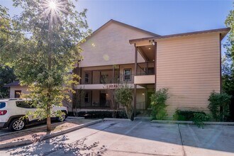 Building Photo - 1239 20th St