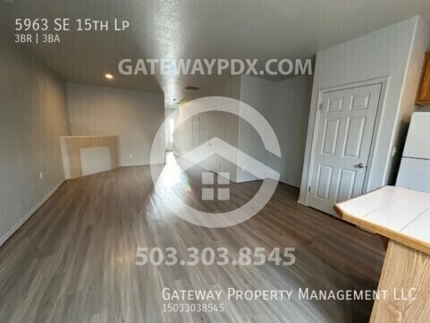 Building Photo - 5963 SE 15th Loop