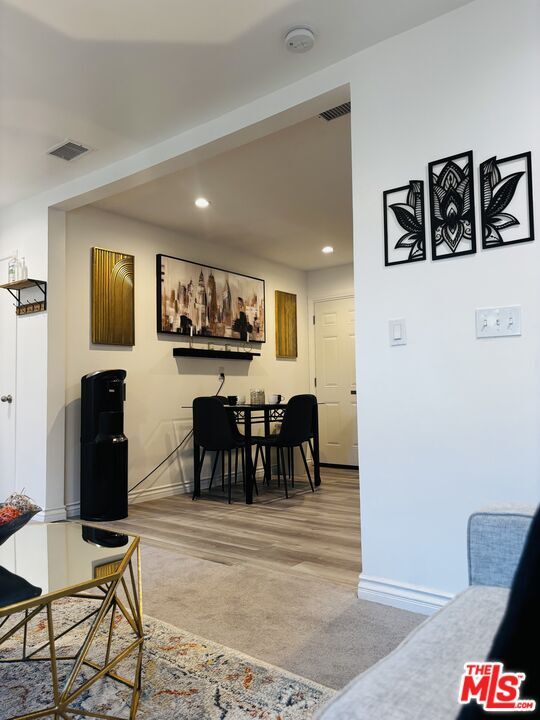 Building Photo - 1377 Sultana