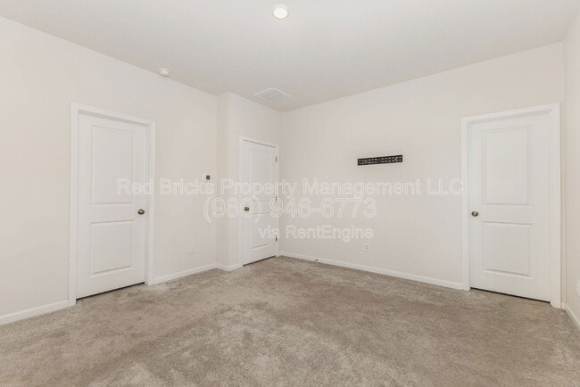 Building Photo - 1816 Blanche St