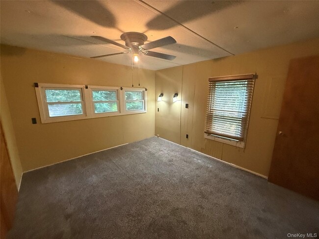 Building Photo - 20 Tanglewood Park Dr