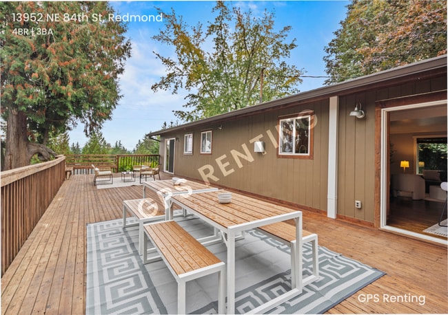 Building Photo - 13952 NE 84th St