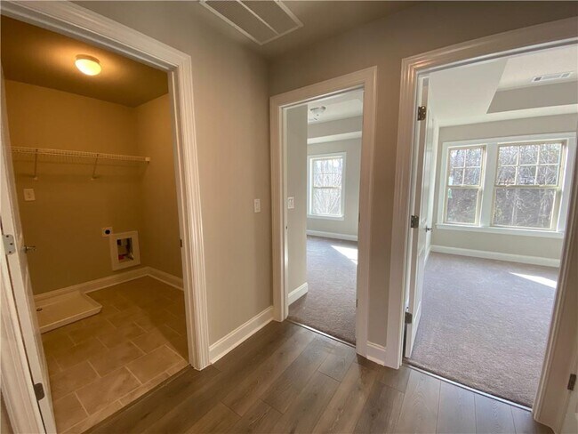 Building Photo - 10012 Jack Dr