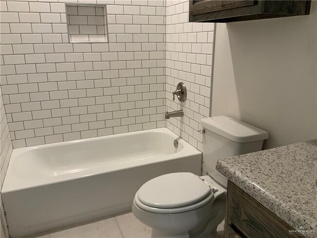 Building Photo - 27 Westway Ave