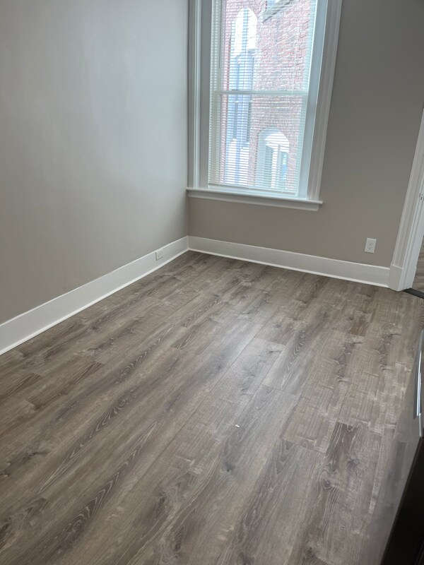 Building Photo - 93 White St