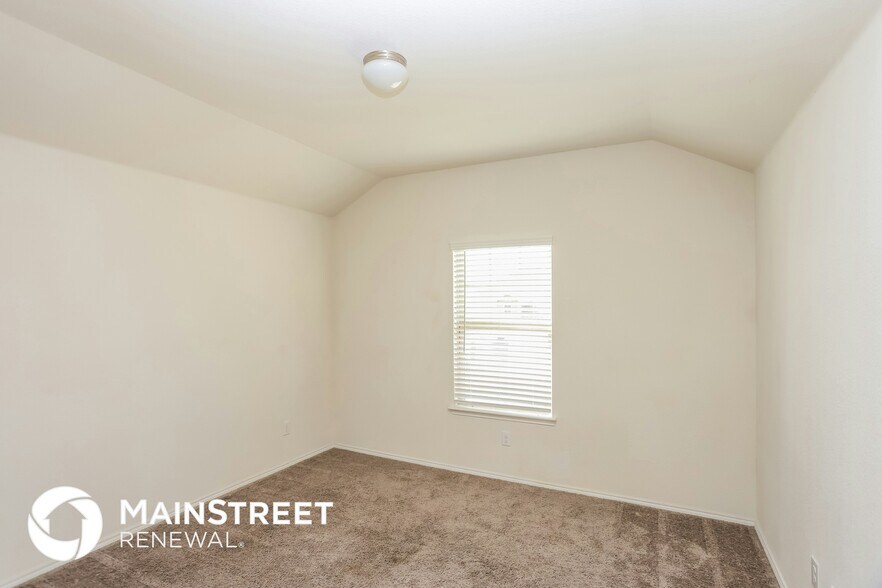 Building Photo - 8908 Finn Ln