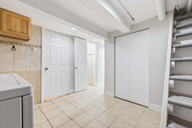 Building Photo - 85 Stuyvesant Ave