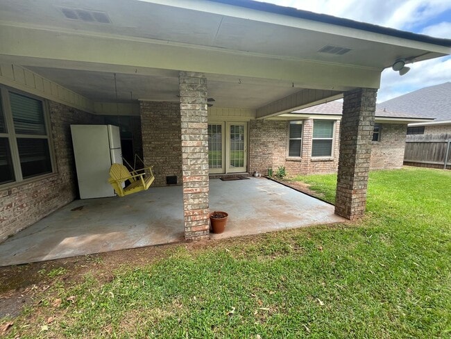 Building Photo - 617 Turtle Creek Dr