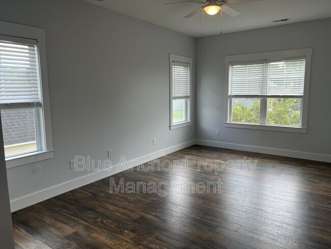 Building Photo - 153 Leeward Ln