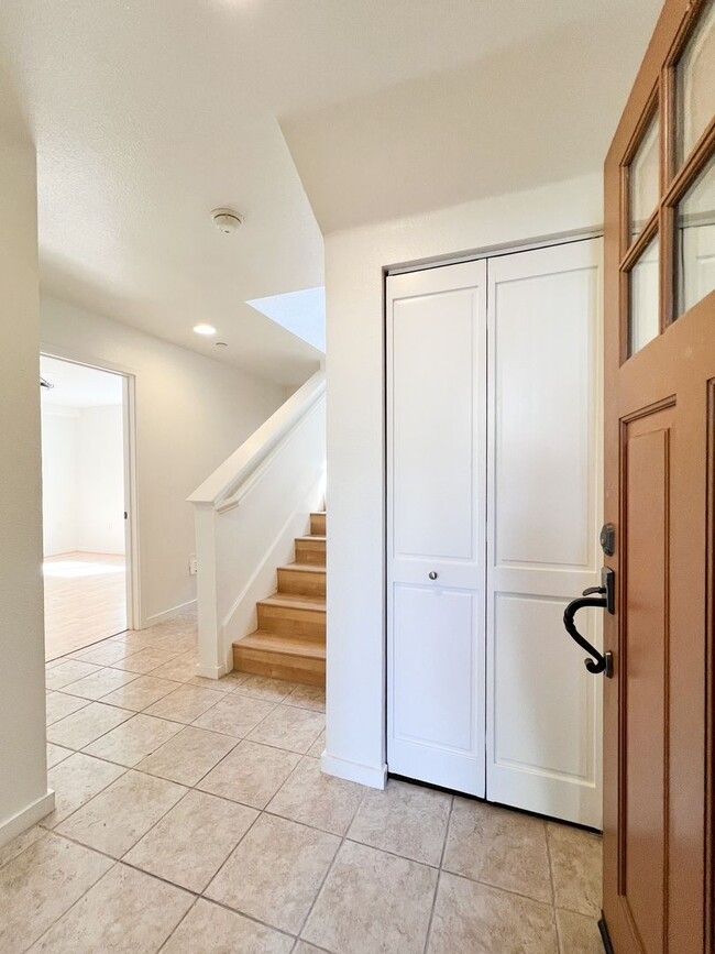 Building Photo - Napa Condo with Double Garage & Private Patios